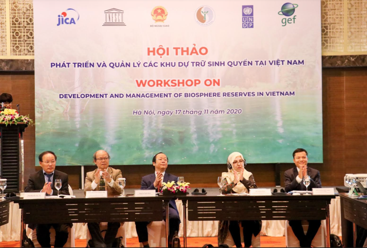 Hội[-]thảo[-]“Phát[-]triển[-]và[-]quản[-]lý[-]các[-]khu[-]dự[-]trữ[-]sinh[-]quyển[-]tại[-]Việt[-]Nam”[-]